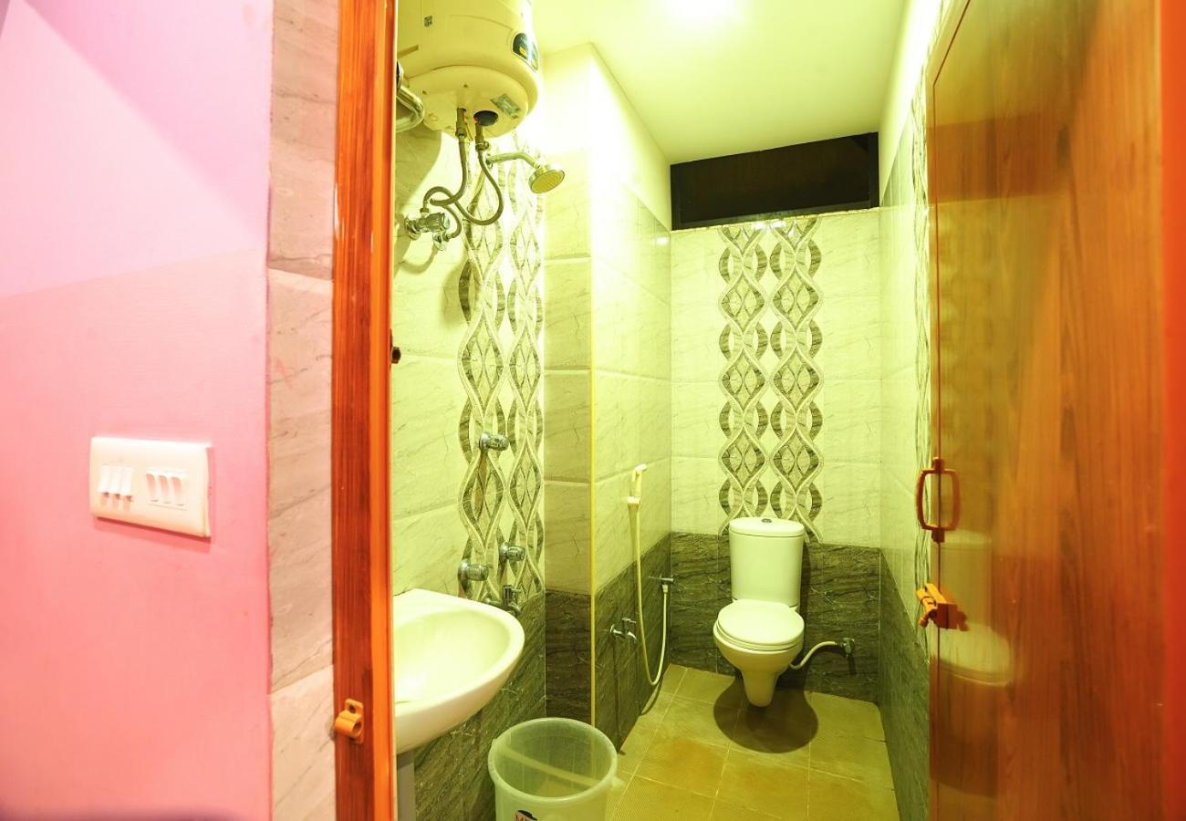 فندق Auro Wellness Castle بونديتْشيري المظهر الخارجي الصورة